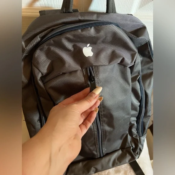 Basecamp gray nylon backpack Apple logo laptop work travel pockets school - Picture 6 of 16